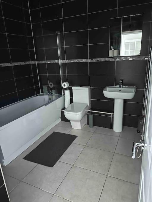Modern Apartment, 1Km From City! Newcastle upon Tyne Luaran gambar